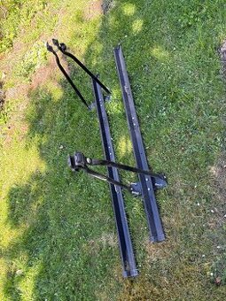 Stojan na kola na auto