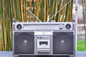 Crown-CSC 980L Bombox.