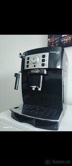 KÁVOVAR DELONGHI