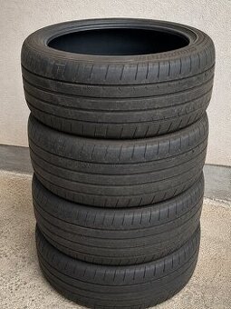 Bridgestone 225/45 R19 - 4x