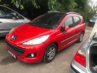 Peugeot 207 1,4 combi break rok 2011