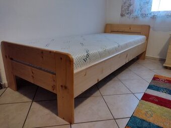 Postel masív 80 cm