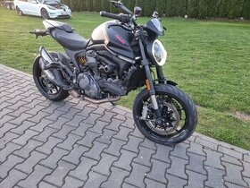 Ducati monster 2023 rv .