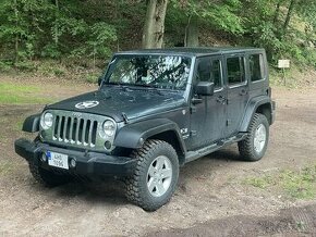 Jeep Wrangler Unlimited X 3.8L benzin Manuál.