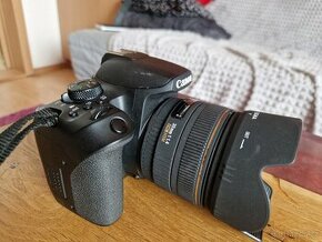 Canon EOS 850D + Sigma Canon EF 30mm f1.4 - 1