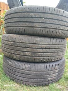 Letní pneu 215/65R17