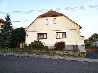 Prodej zajímavého rodinného domu 4+1 s velkým potenciálem, o