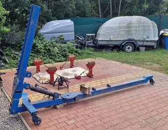 Rovnaci ram dozer na auto