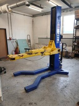 Jednosloupový mobilní zvedák 2500 kg Borten