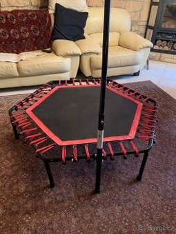Trampolína 120 cm s madlem v dobrém stavu + náhradní táhla