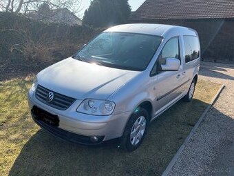 Vw Caddy STYLE 1.9tdi 77kw ,alu,park.senzor 7.míst