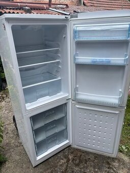 Kombinovaná lednice Beko
