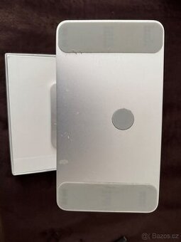 hliníkový magnetický stojan pro iPad