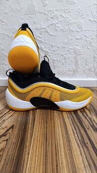 Adidas D.O.N. Issue 6 Team