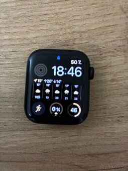 Prodám Apple Watch SE (2020), 40 mm, vesmírně šedé