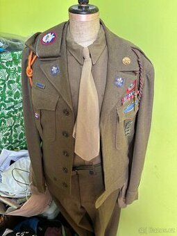Prodám kompletní orig. Americkou uniformu, 2. Svet. Válka