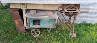 Historické zemědělské stroje
