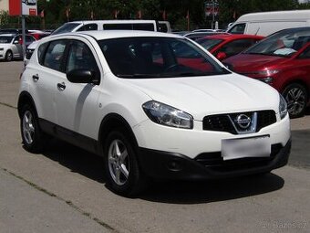Nissan Qashqai 1.6i , 86 kW benzín, 2012