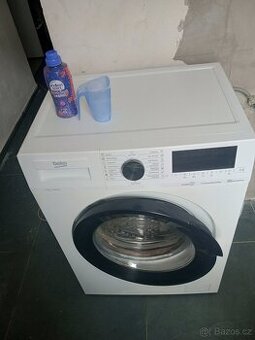 Pračka BEKO Slim (49cm) Smart / parní invertor