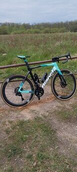 Bianchi Oltre XR4 2022