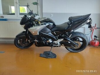 Suzuki B-king