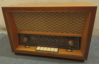 Staré retro rádio Tesla Rondo II, 528A