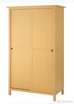 Šatní skříň ikea