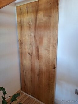 Dubová spárovka, jídelní stůl