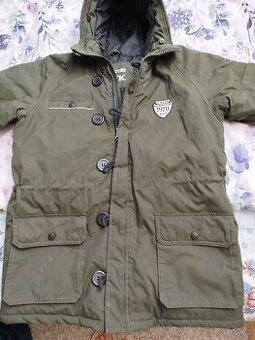 Dětská zimní bunda vel 146