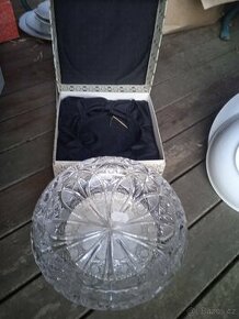 Luxusní, broušené, Bohemia Crystal mísy s podstavcem