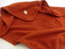 Dětská deka FANTOM cihlová s výšivkou