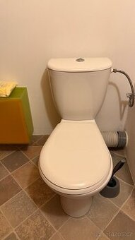 WC kombi – mísa + nádrž, pěkný stav