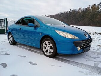 Peugeot 307cc / 2.0 16v // KRÁSNÁ // BEZ KOROZE