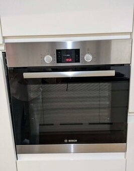 Vestavná trouba Bosch
