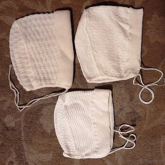 3x retro čepička pro miminko.