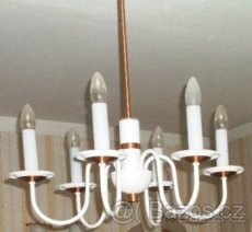 Prodám:svíčkový lustr, nepoškozený za 800 Kč