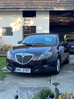 Lancia Delta 1.4 110kw 2009 Sleva nová STK a nové pneu