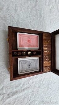 Elegantní sada her v dřevěném boxu NOVÁ