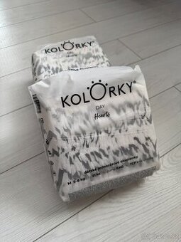 KOLORKY DAY - srdce - M (5-8 kg) - 21 ks - jednorázové eko p