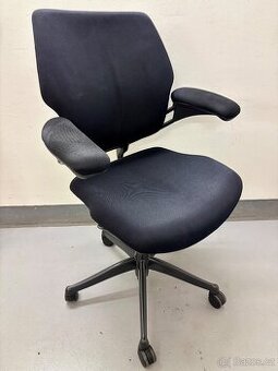 Kancelářská židle Humanscale Freedom