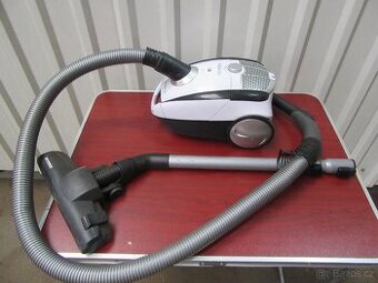 Nabízím sáčkový vysavač Severin. PLně funkční. Původní stav.