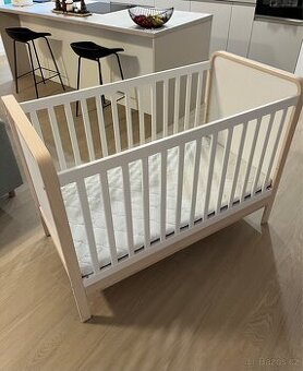 Postýlka Ikea + luxusní matrace