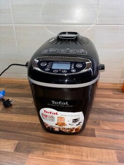 Domácí pekárna Tefal Bread of the World