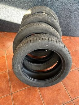 Zimní pneumatiky 225/50R17