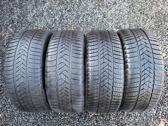 4x 245/45R18 Pirelli Sottozero 3 Zimní pneu