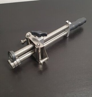 Rolovací ohýbačka plechu 200 mm ohyb do 100°