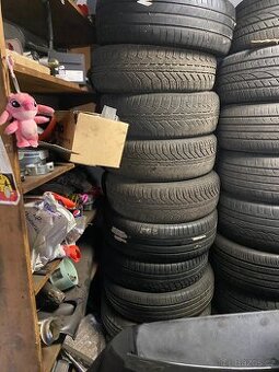 Garážový výprodej