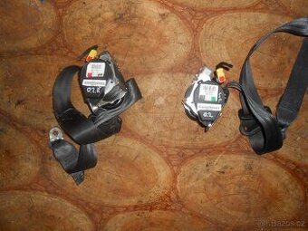 prodam predni pasy na skoda octavia 2 , cena za kus