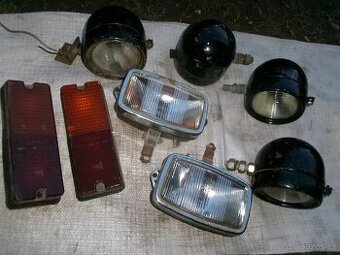 prodám různá stará světla na dopravní prostředky - veterány.