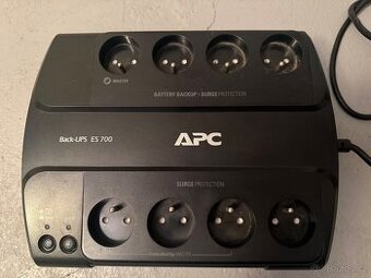 APC Back-UPS ES 700 Záložní zdroj